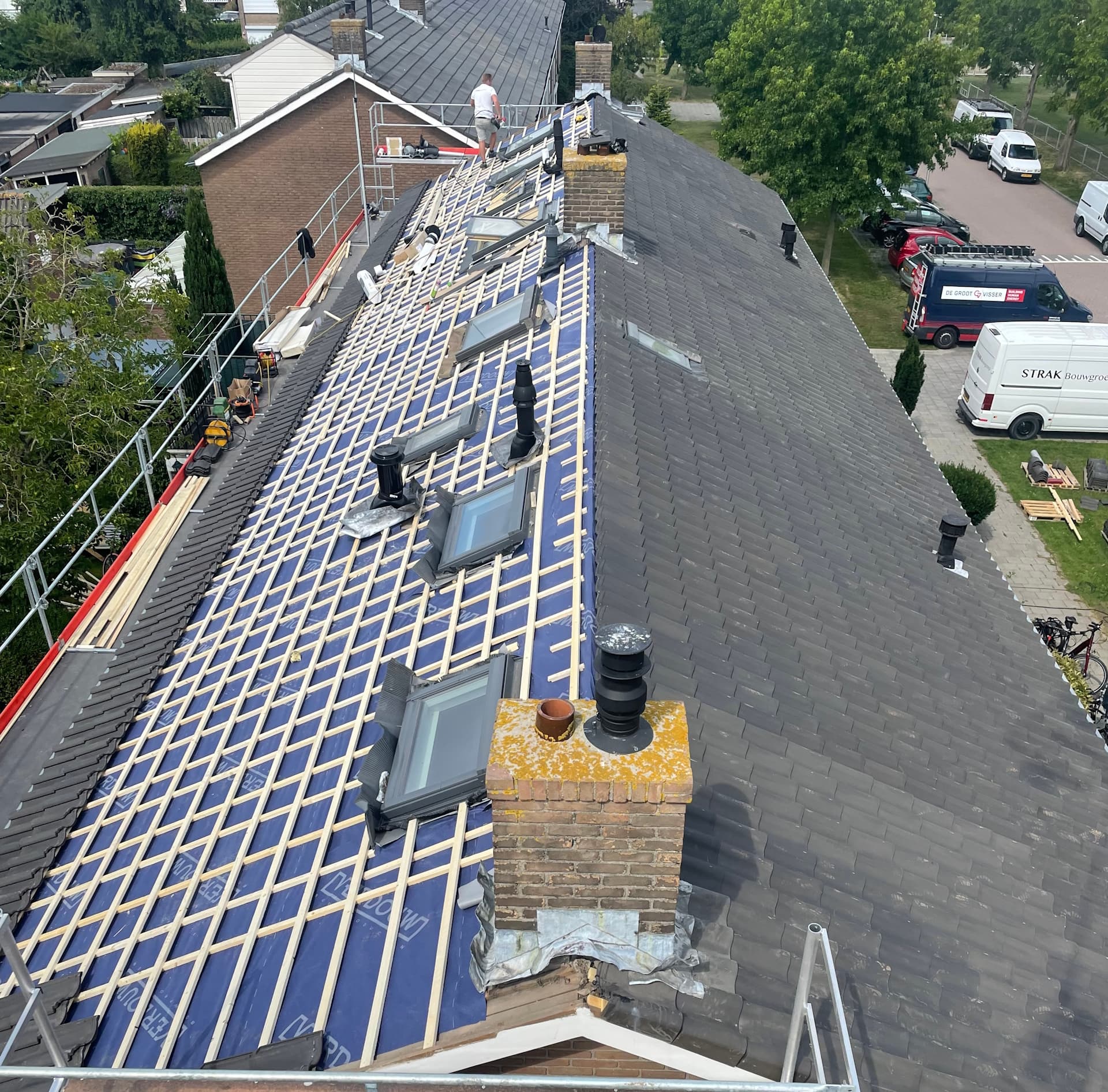 Dakrenovatie met dakisolatie en panlatten in Eindhoven
