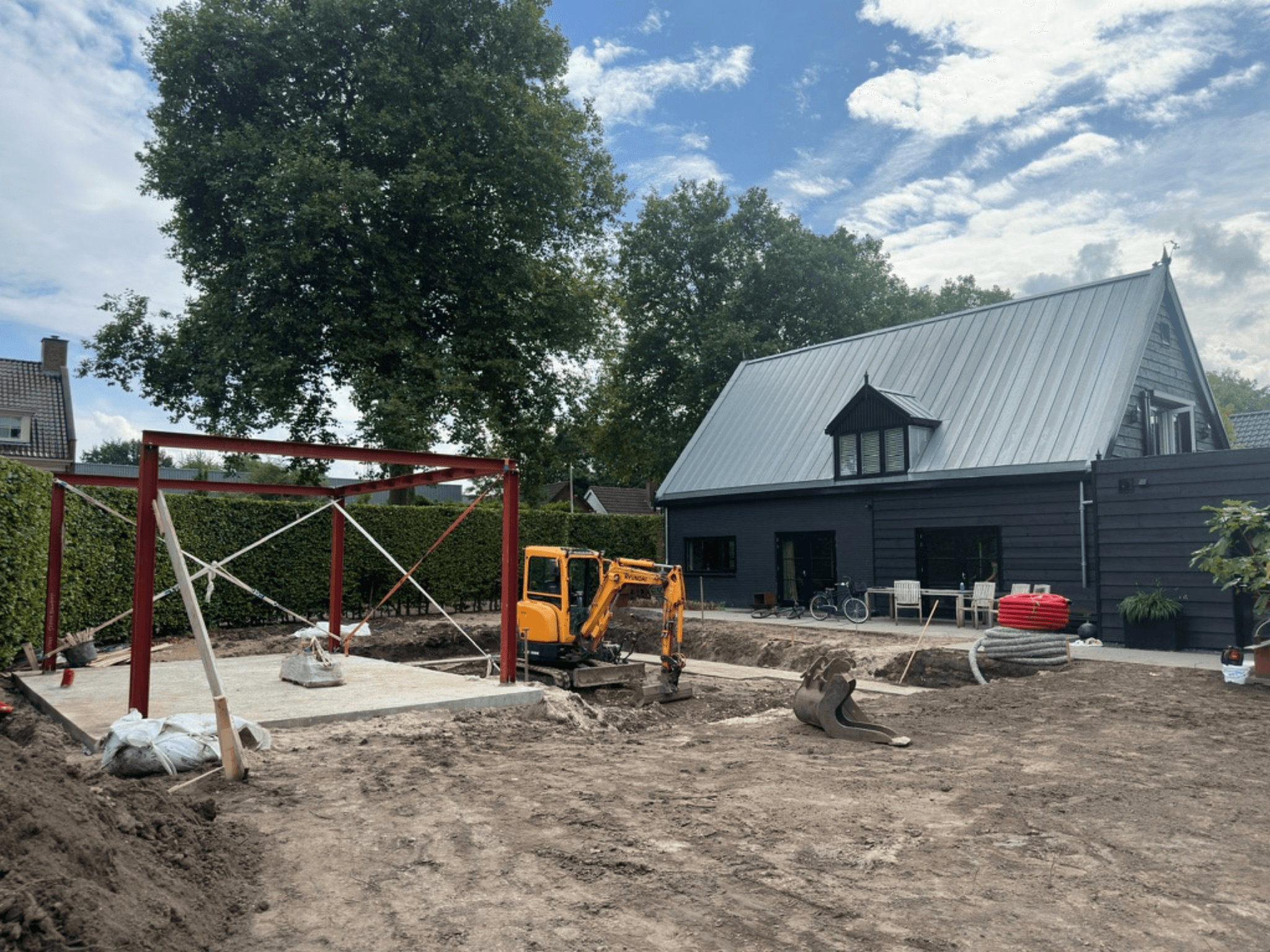 Stalen constructie als basis voor de overkapping