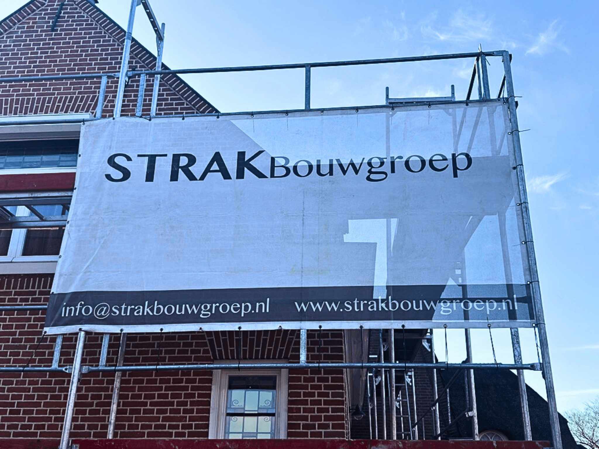 STRAK Bouwgroep aan het werk bij dakrenovatie in Drunen